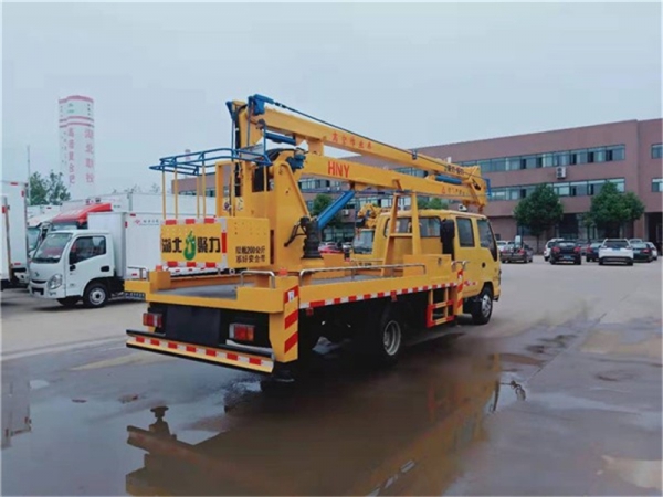 國(guó)六五十鈴18米高空作業車