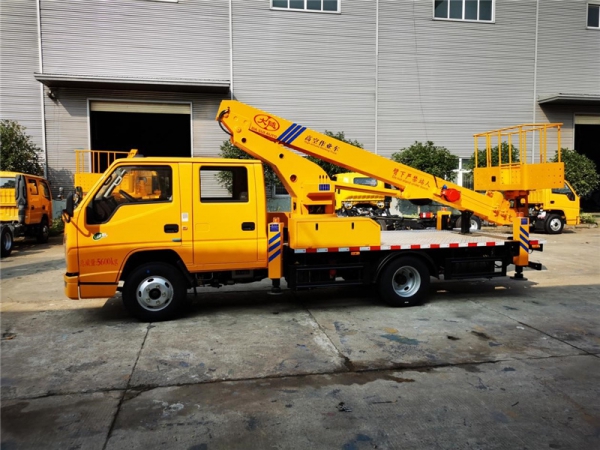 國(guó)六18S江鈴雙排高空作業車