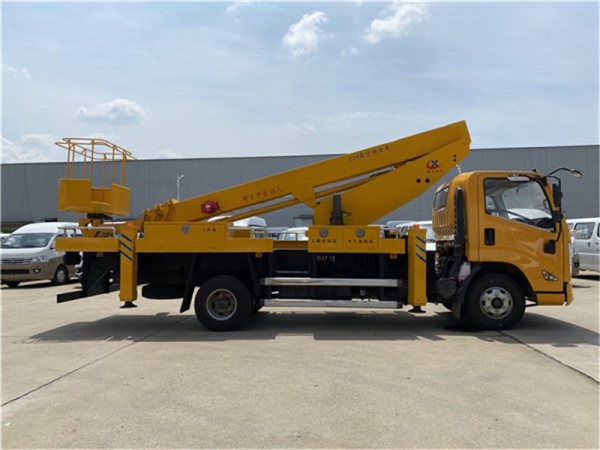 國(guó)六江鈴22米高空作業車