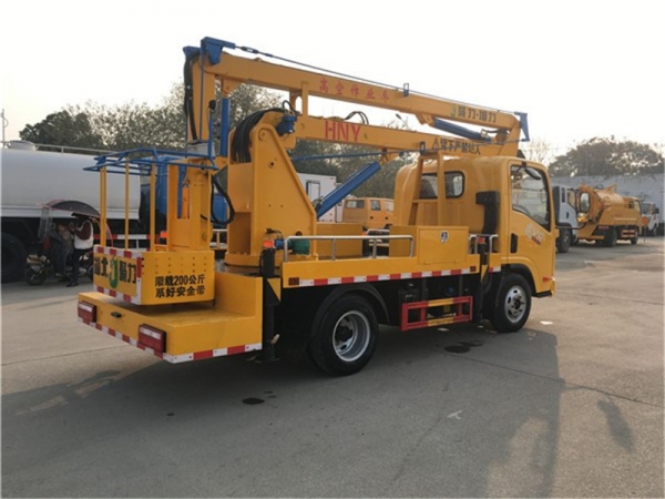 國(guó)六解放13.5米高空作業車