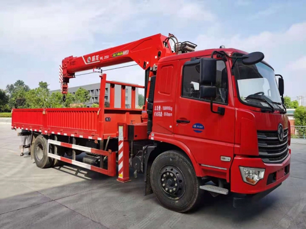 東風暢行D3國(guó)六單橋随車吊