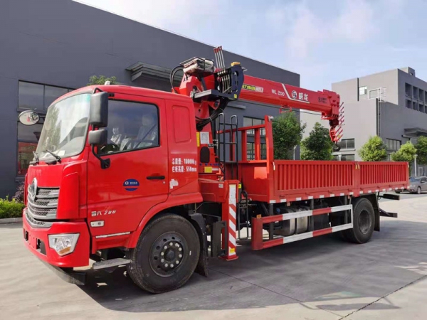 東風暢行D3國(guó)六單橋随車吊