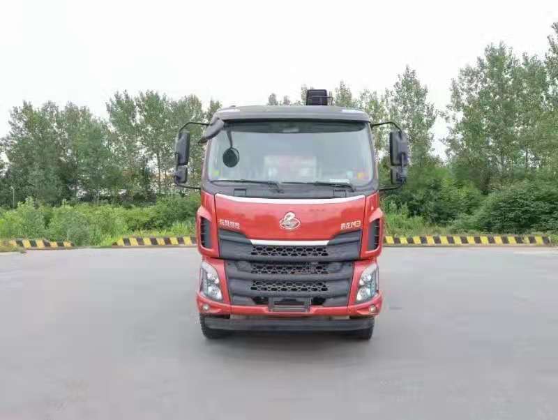 國(guó)六柳汽單橋長(cháng)興8噸吊機